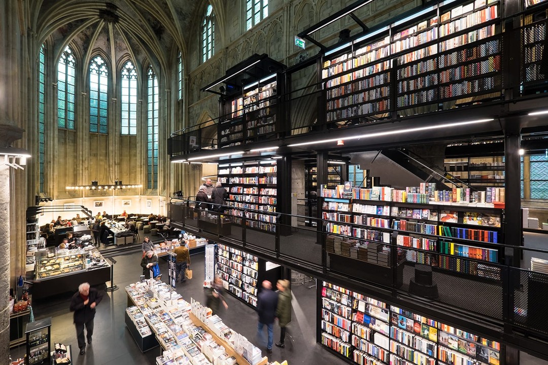 In the Netherlands, @boekhandel_dominicanen  opened in 2006 inside a 13th century church. It’s complete with three-story shelves, painted ceilings, and beautiful architecture. How perfect would it be to read historical fiction or action-adventure here?? 
📸: Henk Vrieselaar 

#Maastricht #Netherlands #BoekhandelDominicanen #books #bookshelf #bookstagram #readingnook #bookaesthetic #booklover #booknook #cozy #cozyreads #thrillerbooks #thrillerreads #thrillerbooklover #authorsofinstagram #authorsofinsta #authorsofig #womenwhowrite #arleighjacobs